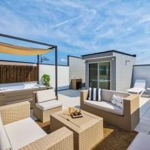 開放的な屋上バルコニーでいつでもリゾート気分なお家