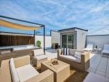 開放的な屋上バルコニーでいつでもリゾート気分なお家