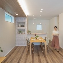 ライフスタイルに寄り添うシンプルナチュラルな平屋