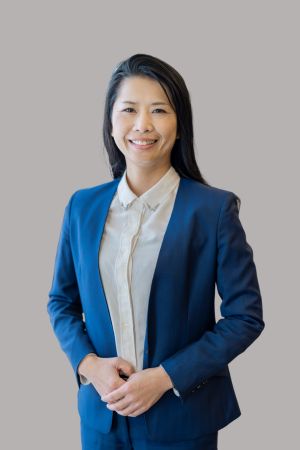 日浦　亜由子