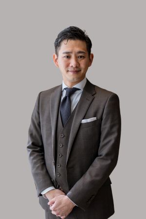 徳弘　智